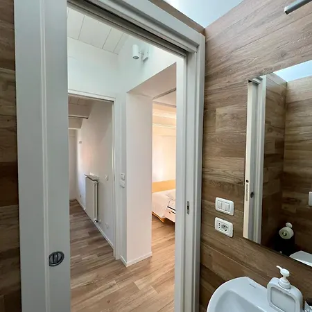 Casa Klimt Vicinissima Al Mare Parcheggio Privato Gratuito Se Disponibile