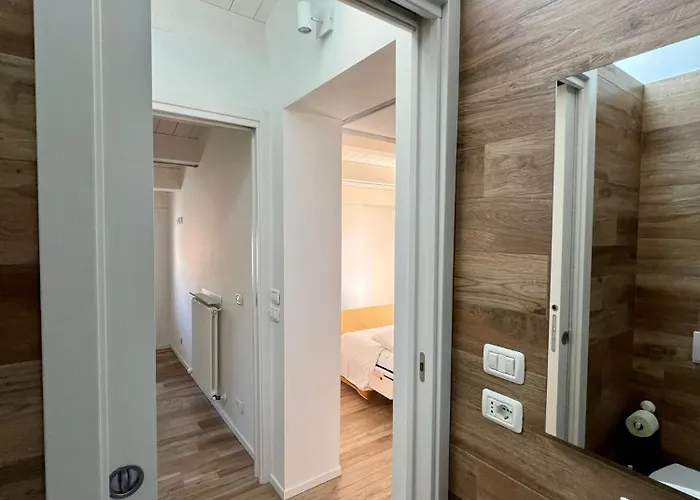 Casa Klimt Vicinissima Al Mare Parcheggio Privato Gratuito Se Disponibile