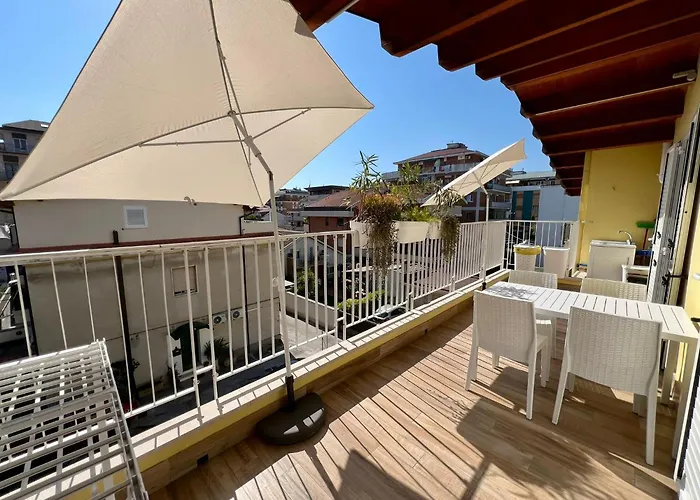 Daire Casa Klimt Vicinissima Al Mare Parcheggio Privato Gratuito Se Disponibile *