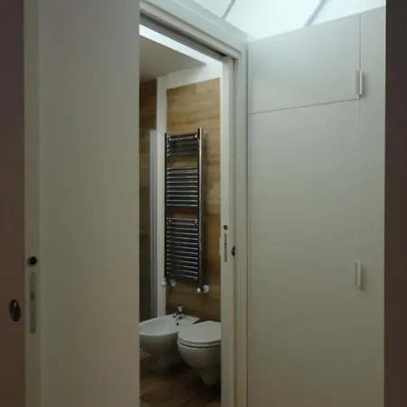 Casa Klimt Vicinissima Al Mare Parcheggio Privato Gratuito Se Disponibile Apartment