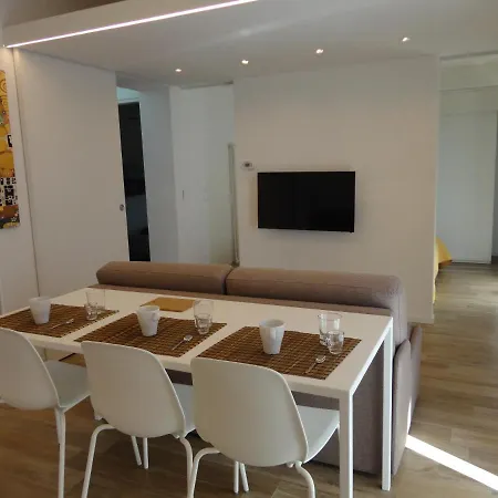 Casa Klimt Vicinissima Al Mare Parcheggio Privato Gratuito Se Disponibile Διαμέρισμα *