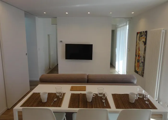 Casa Klimt Vicinissima Al Mare Parcheggio Privato Gratuito Se Disponibile Pescara