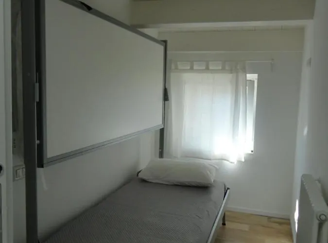 Casa Klimt Vicinissima Al Mare Parcheggio Privato Gratuito Se Disponibile Apartment *