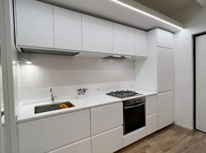 Casa Klimt Vicinissima Al Mare Parcheggio Privato Gratuito Se Disponibile Lejlighed *