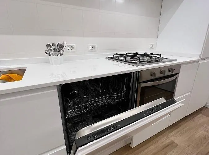 Casa Klimt Vicinissima Al Mare Parcheggio Privato Gratuito Se Disponibile Apartment *