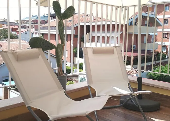 Casa Klimt Vicinissima Al Mare Parcheggio Privato Gratuito Se Disponibile Apartment